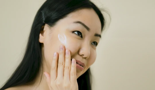 Nu mai credeți în miturile despre cosmetice: tot adevărul de la expert beauty. Partea 3