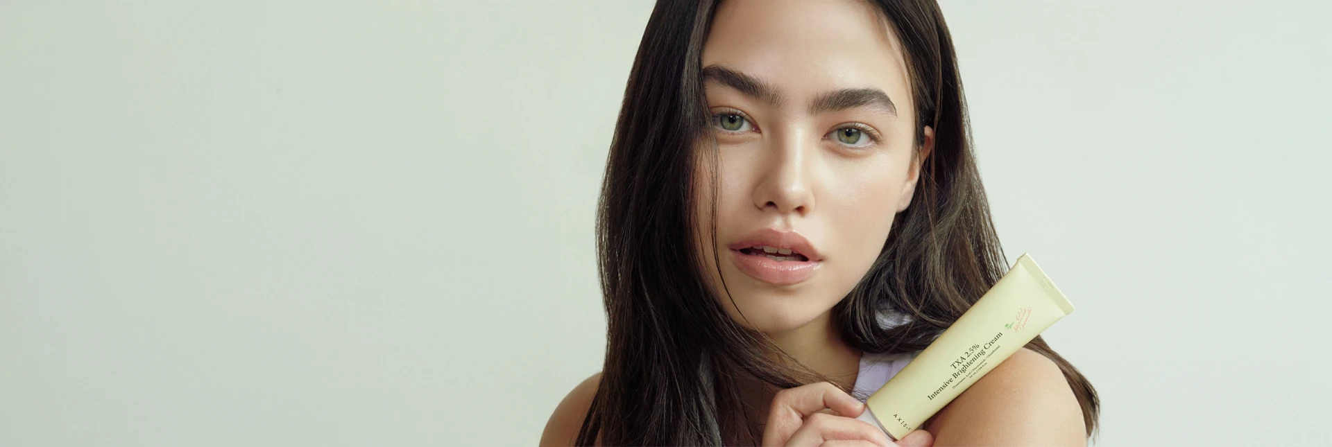  Новинка  axis-y   Осветляющий крем TXA 2.5% Intensive 